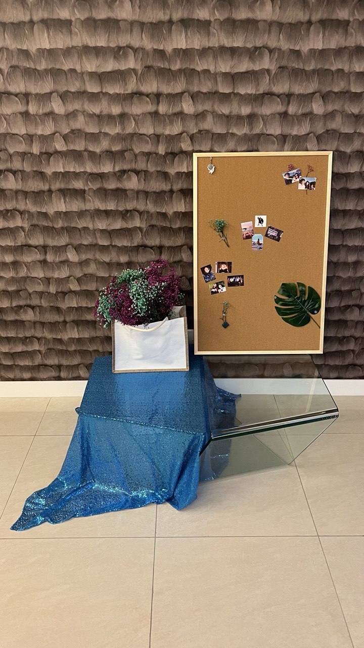 Декор может не только радовать глаз, но и закрывать то, что хотелось бы скрыть Декор может не только радовать глаз, но и закрывать то, что хотелось бы скрыть