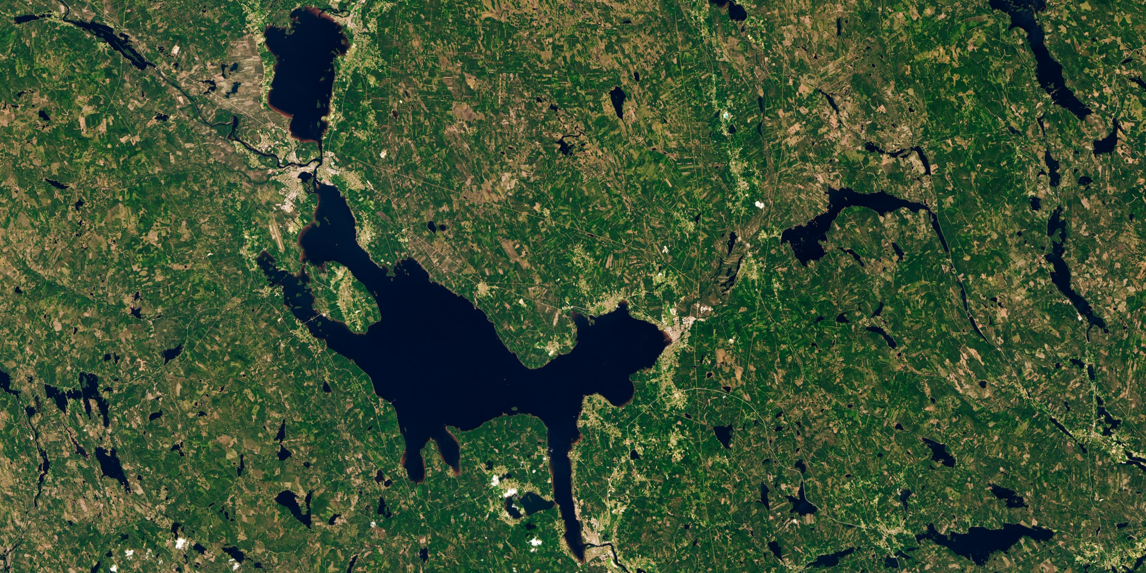 жизнь в Сильянском кратере