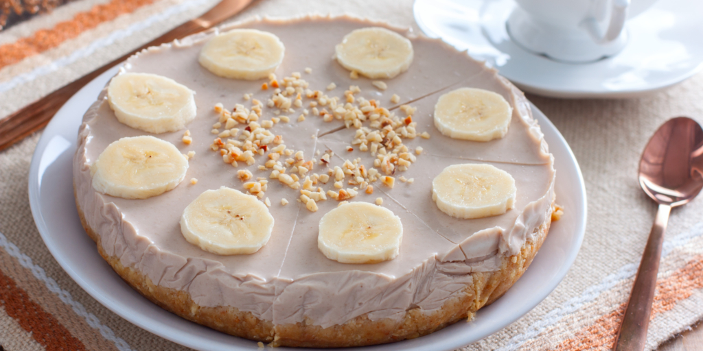 Банановый чизкейк с творогом без выпечки