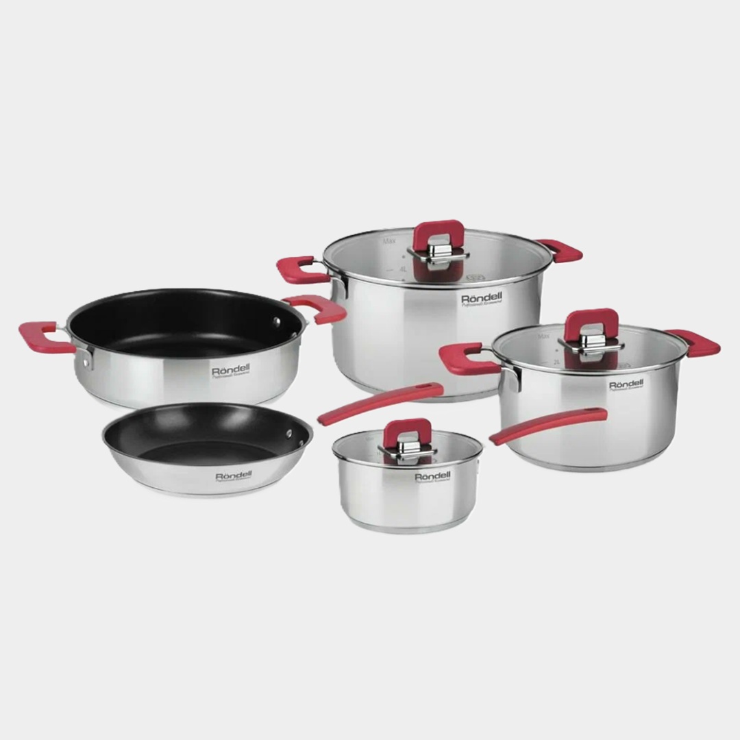 Набор посуды из восьми предметов