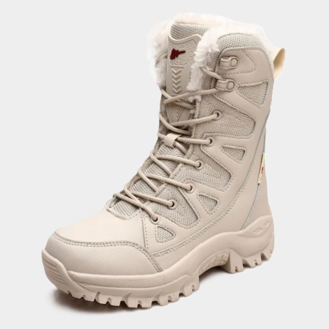 9. Высокие ботинки от YETRREG