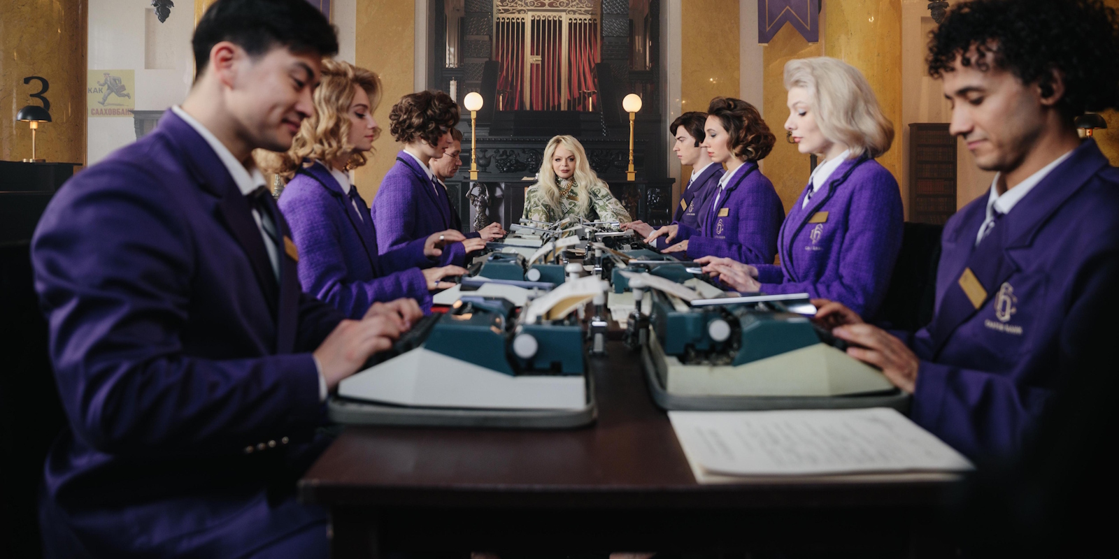 Кадр из фильма «Невероятные приключения Шурика» Отзыв на фильм «Невероятные приключения Шурика» 2025 года