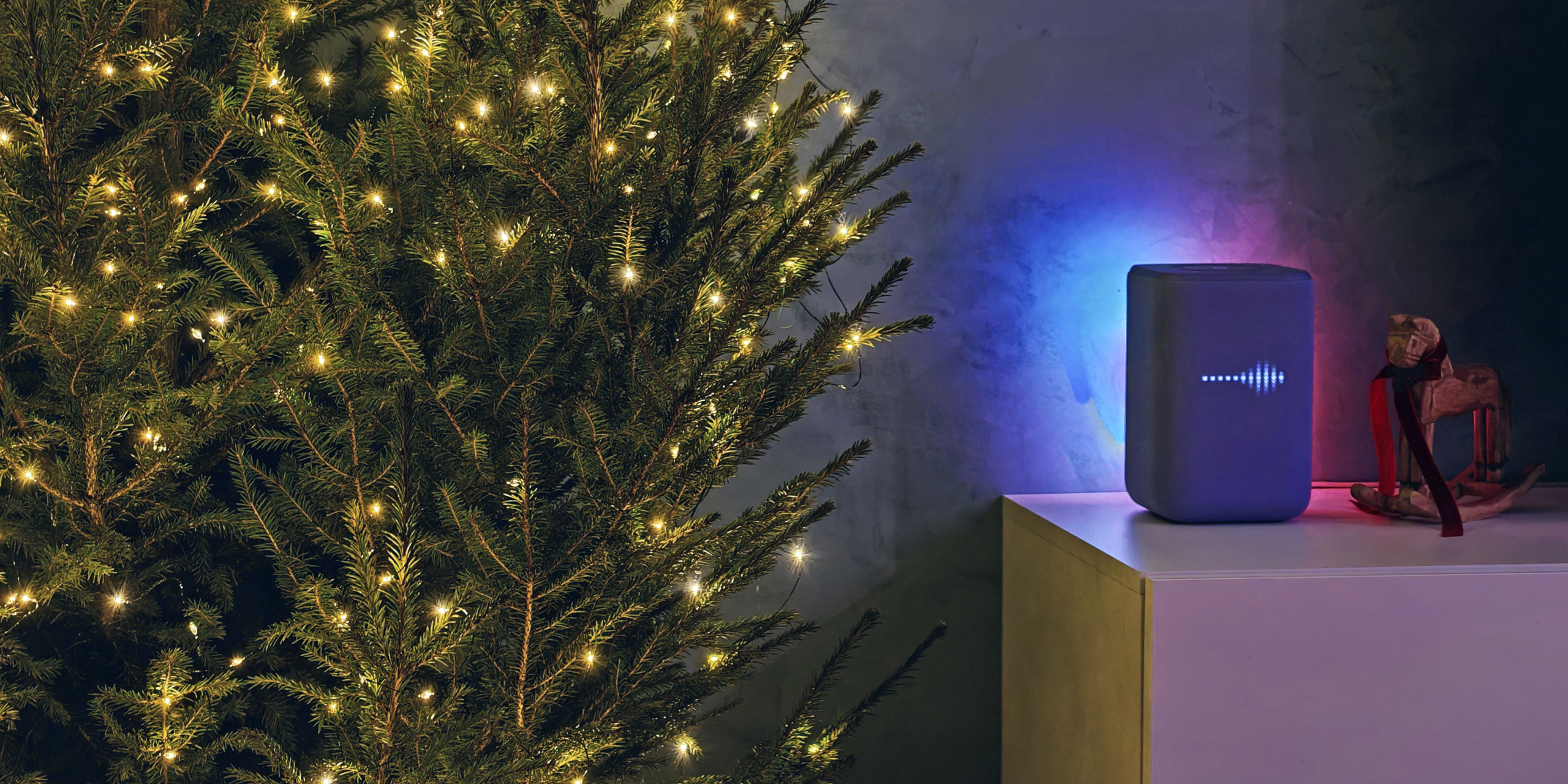 Как создать новогоднее настроение: включите светомузыку