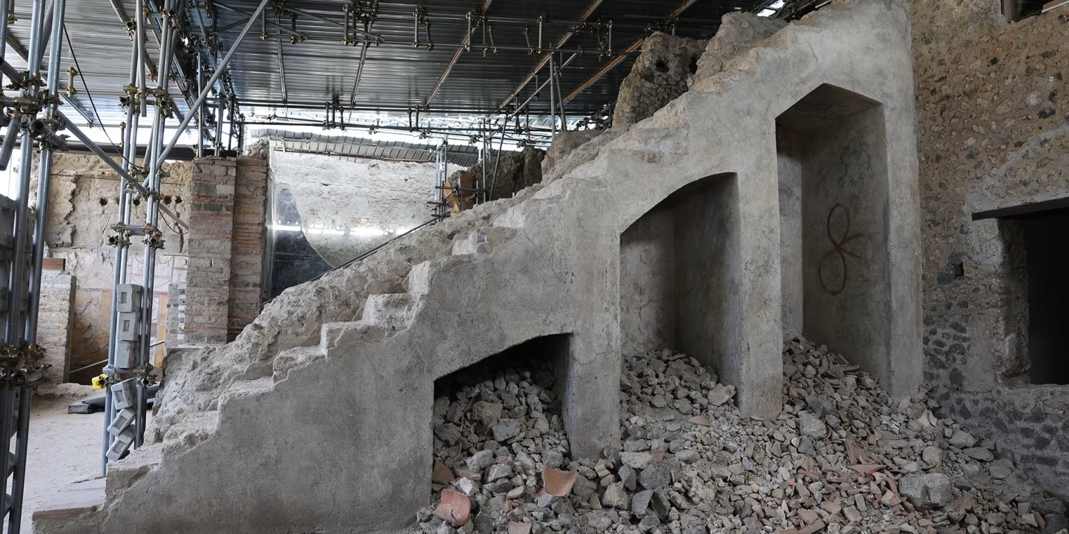 Неизвестные Помпеи: монументальная лестница раскрыла новую архитектуру города