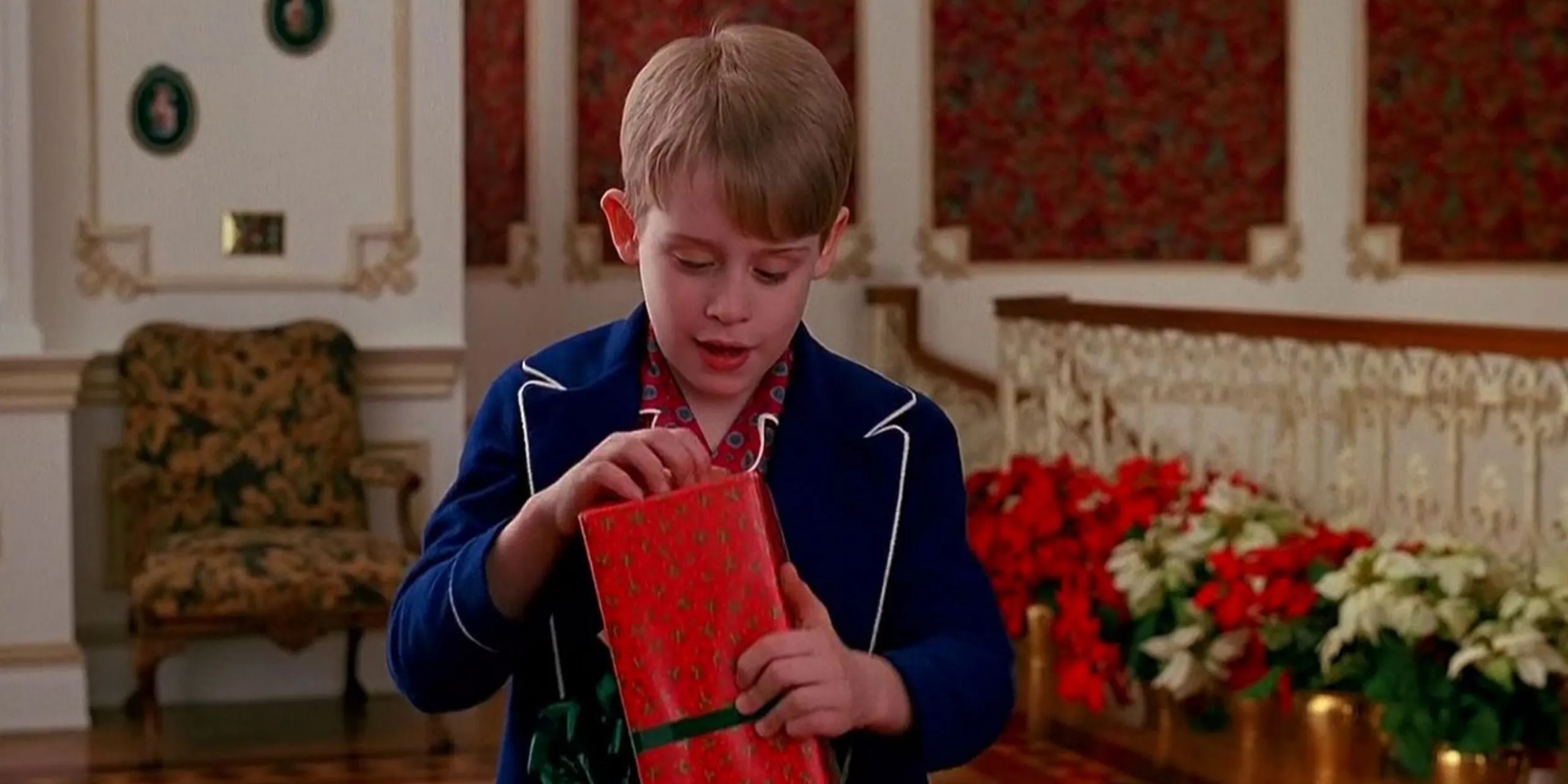 Беспроигрышный вариант: россияне назвали самый желанный подарок на Новый год