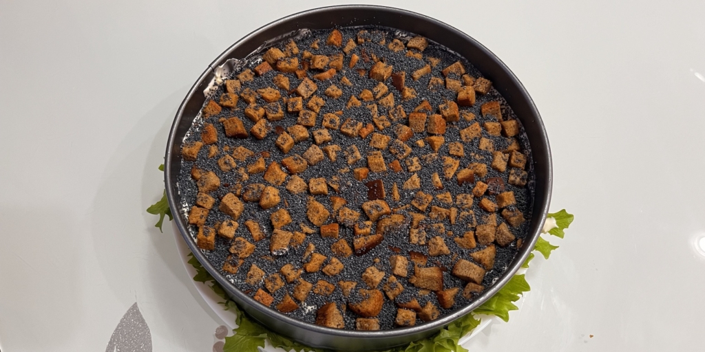 Посыпьте маком Салат «Курица под кайфом»: Посыпьте маком