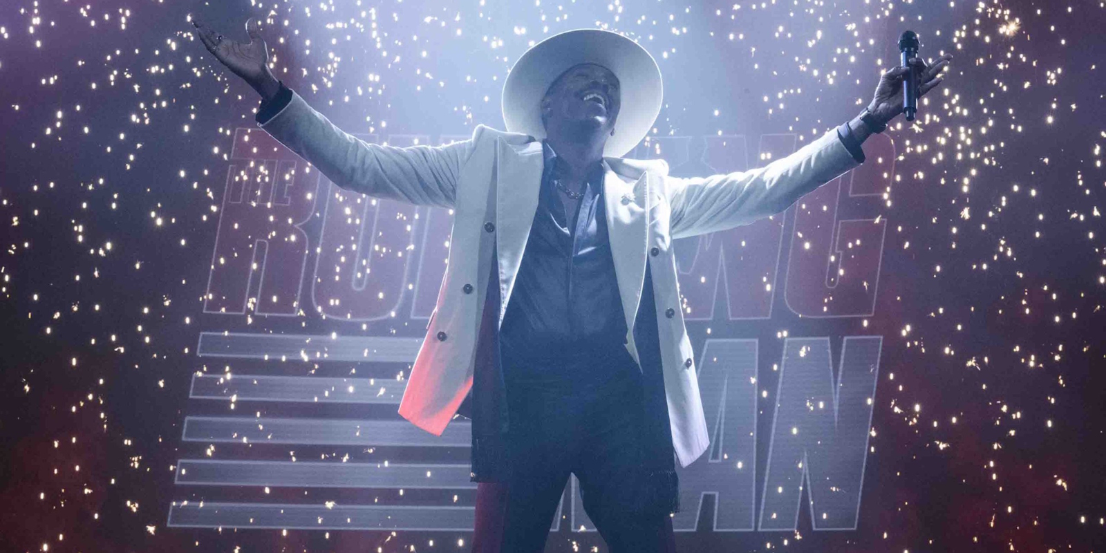 Кадр из фильма «Бегущий человек» Кадр из фильма «Бегущий человек» 2025 года