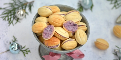 Печенье «Орешки» с ягодным кремом