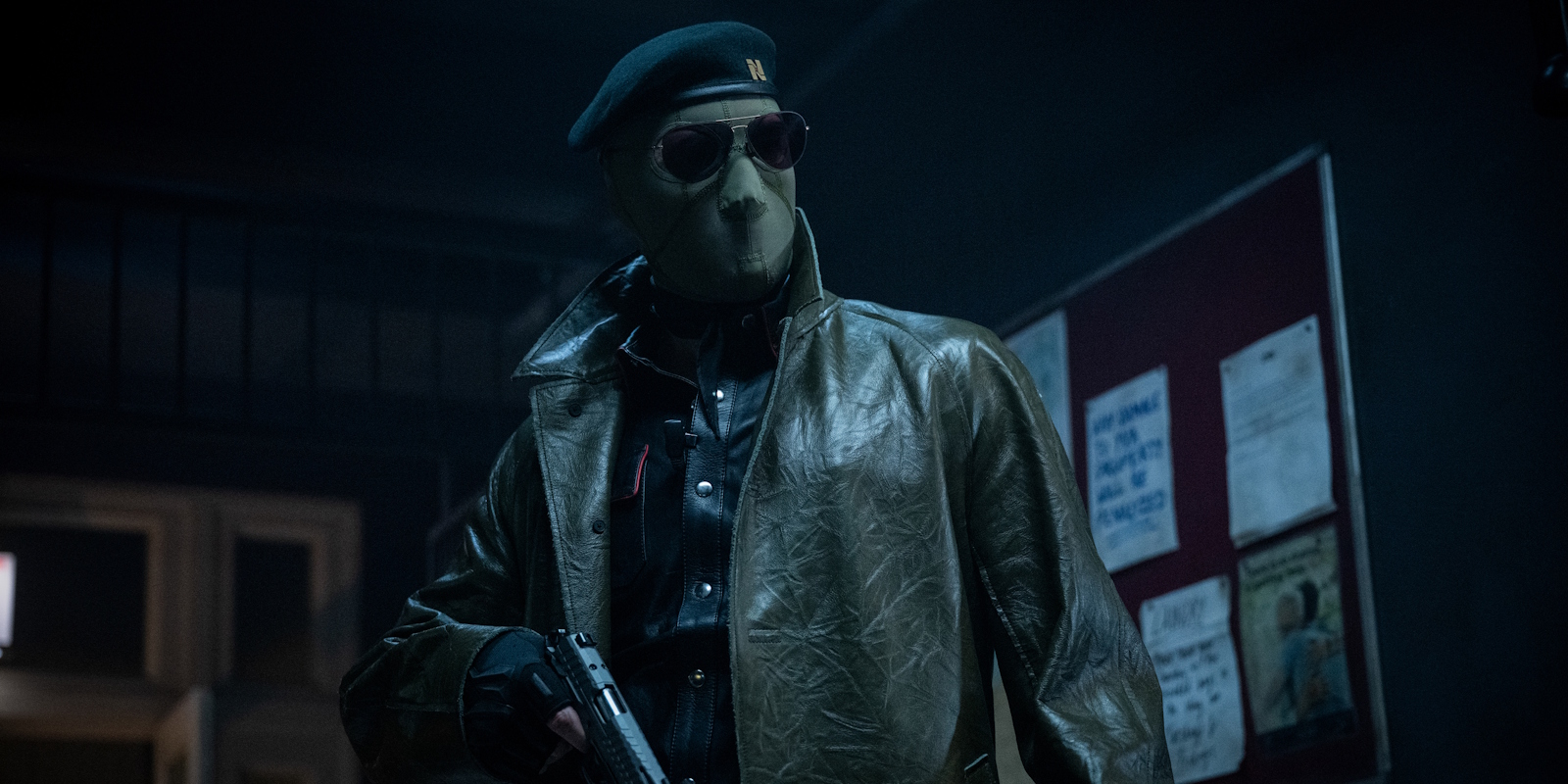 Кадр из фильма «Бегущий человек» Кадр из фильма «Бегущий человек» 2025 года