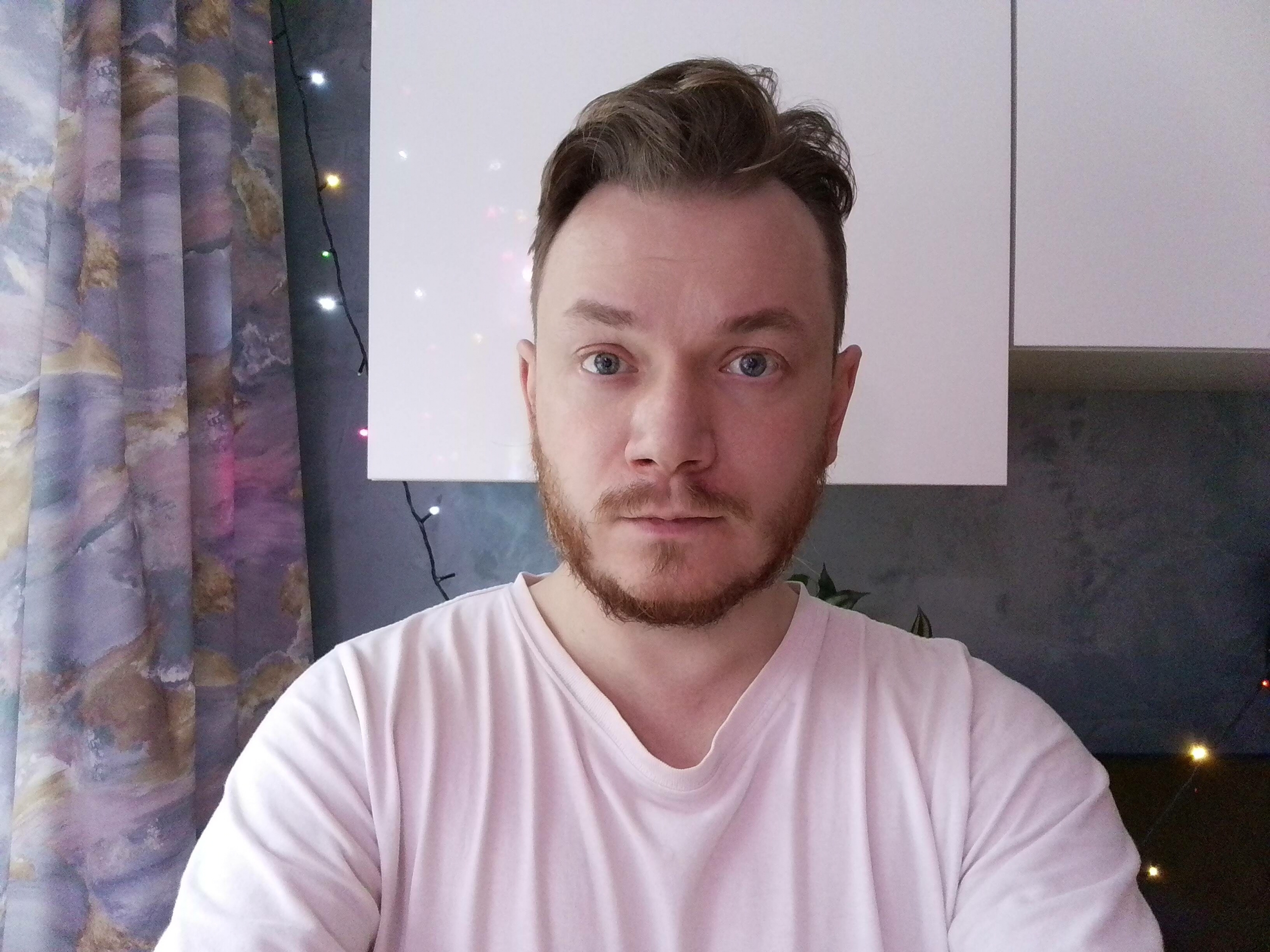 Фото на селфи-камеру Фото на селфи-камеру