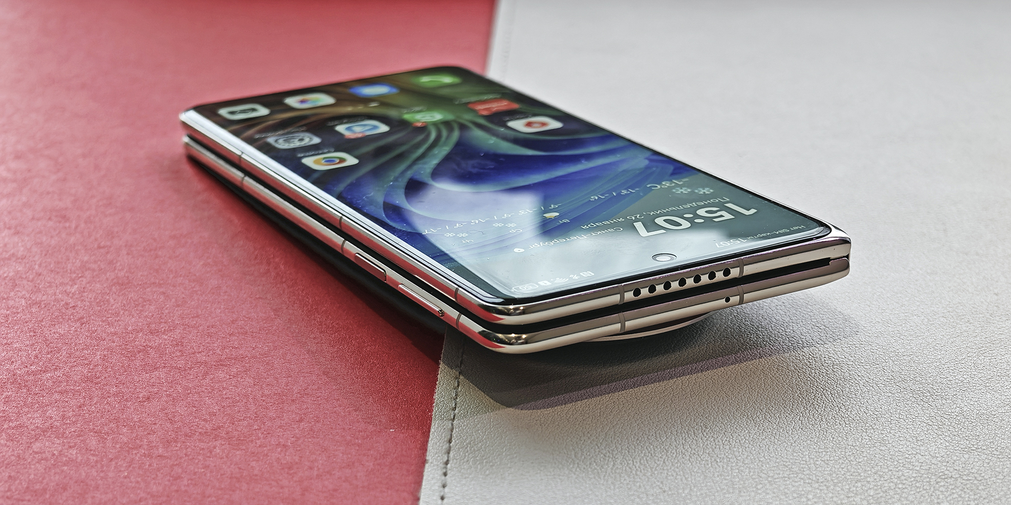 Дизайн и эргономика Huawei Mate X7: дизайн и эргономика