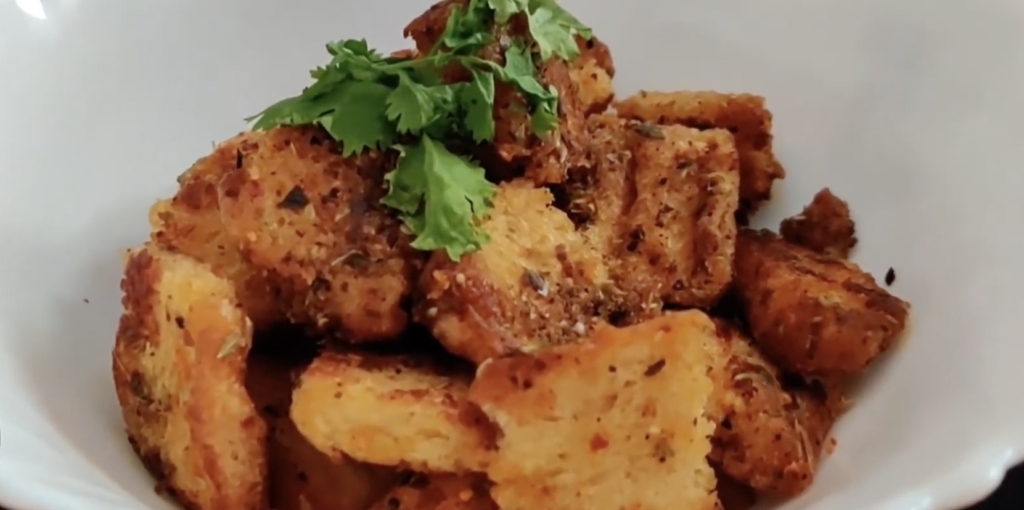 Острые сухарики в духовке с чили и мятой в домашних условиях 