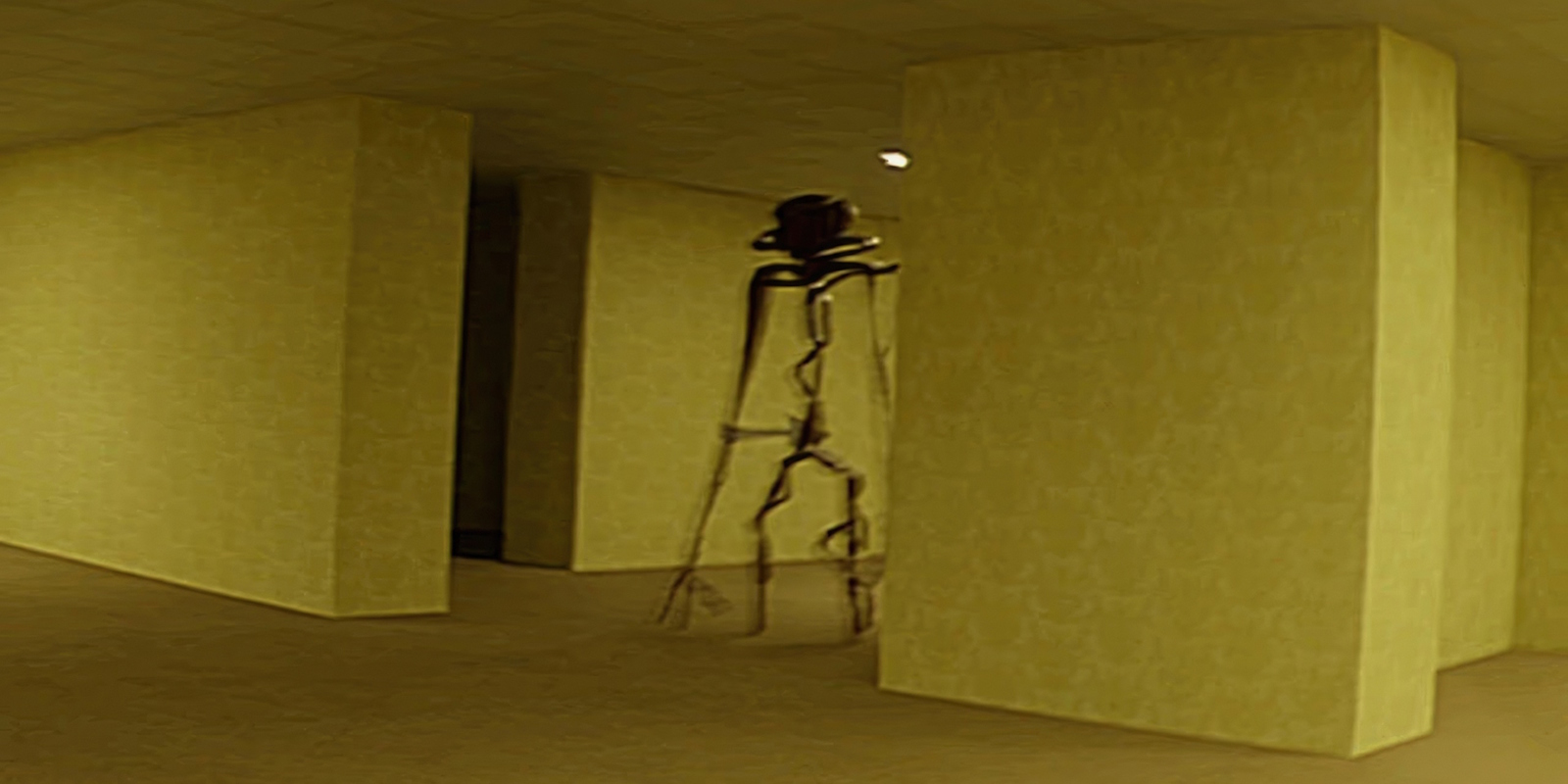 Фильм ужасов 2026 года и веб-сериал 2022 года «Закулисье» основаны на одном источнике