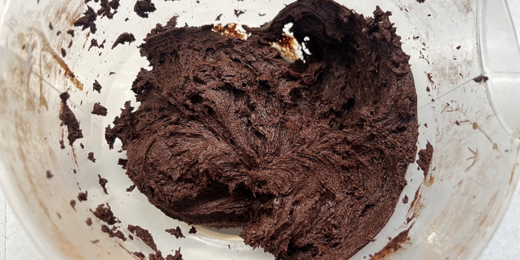 Всыпьте муку