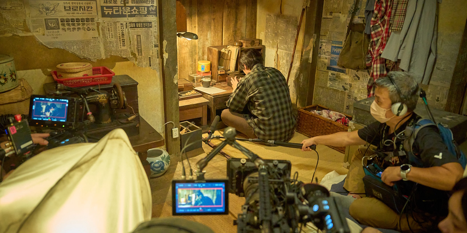 Кадр со съёмок фильма «Без лица» Кадр со съёмок фильма «Без лица»