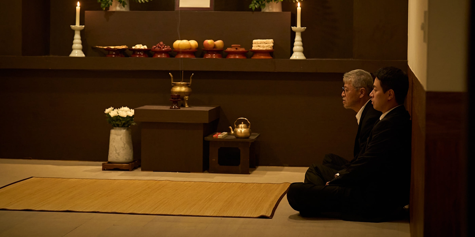 Кадр из фильма «Без лица» Кадр из фильма Ён Сан-хо «Без лица»