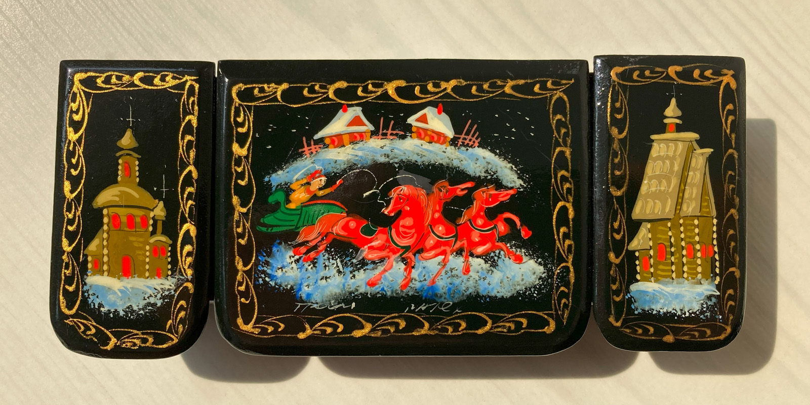 Куда поехать за сувенирами в России: Палех — иконопись, ставшая миниатюрой