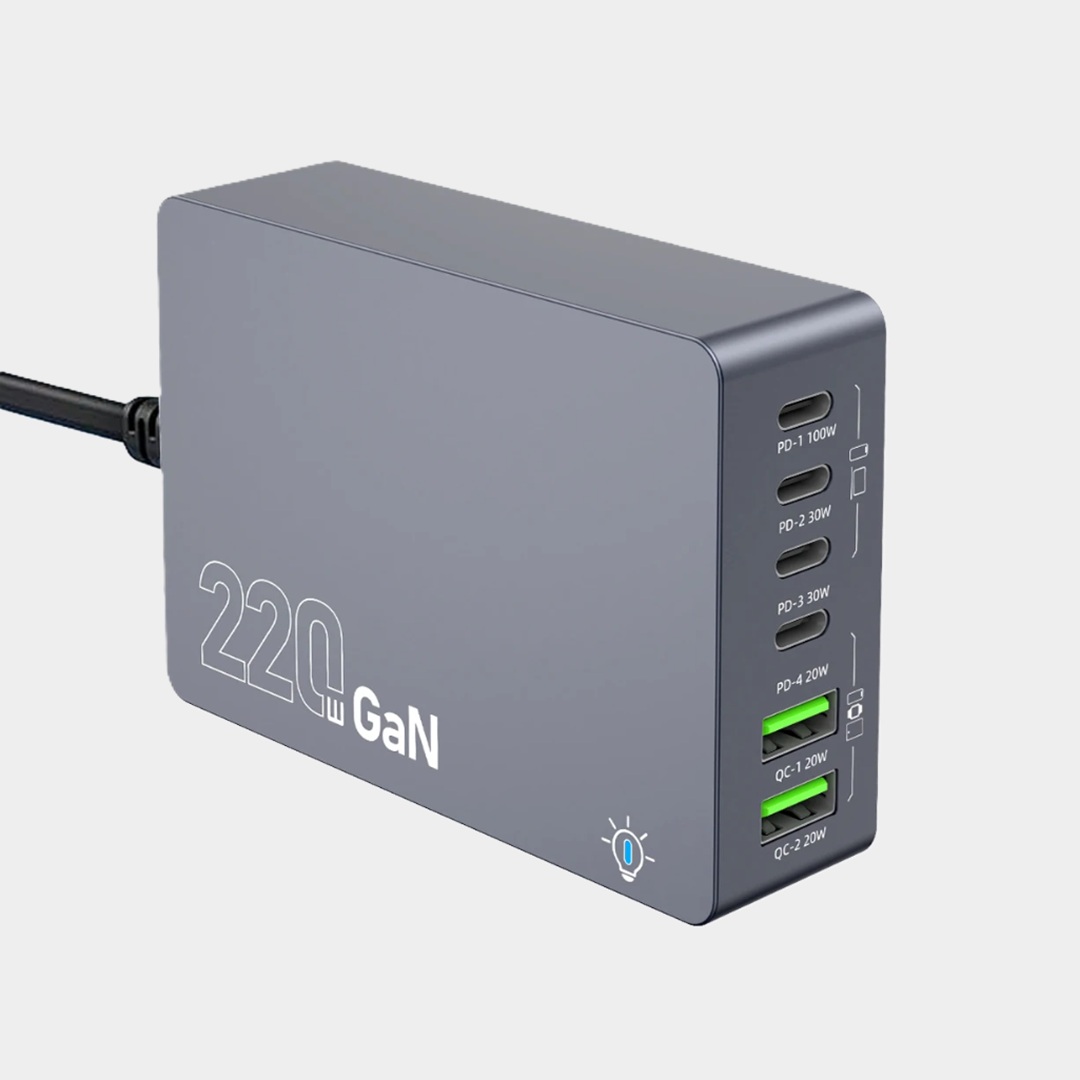 8. Настольная GaN-зарядка 