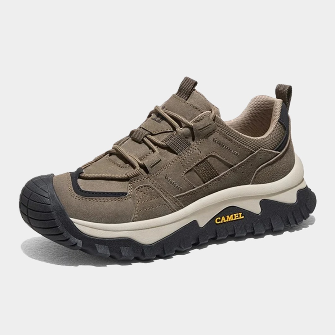 Трекинговые кроссовки от Golden Camel