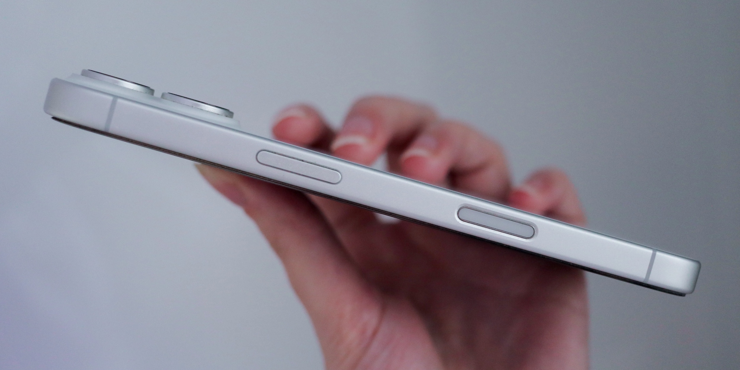 iPhone 17 обзор: кнопка управления камерой 