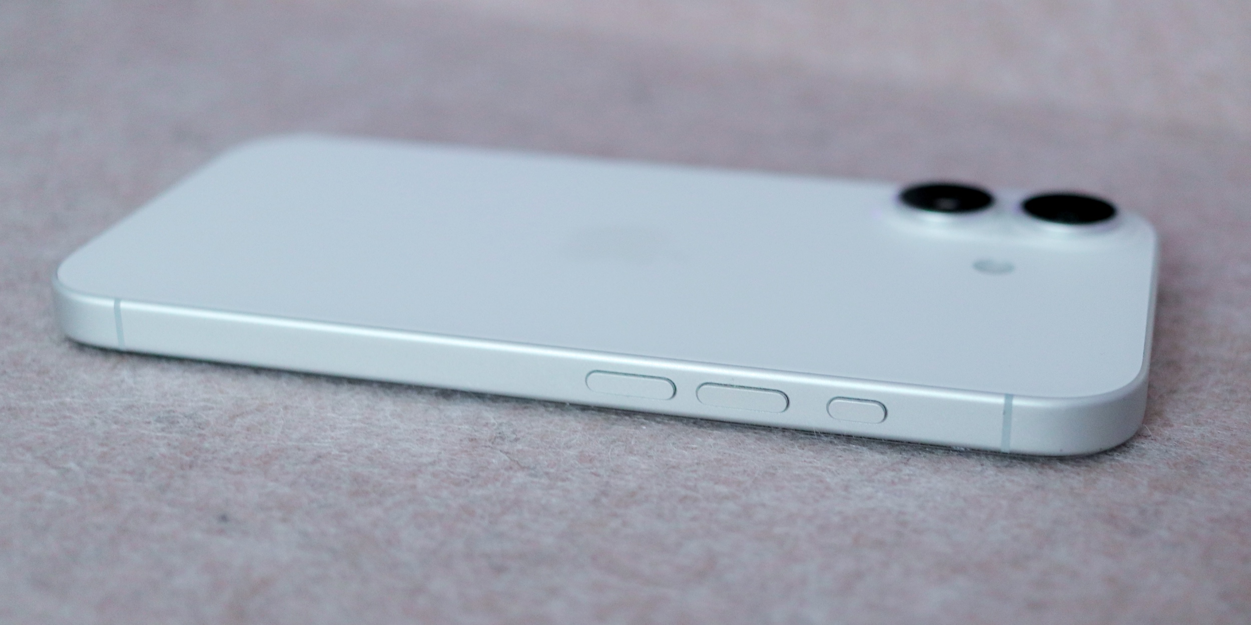 iPhone 17 обзор: кнопка действия 