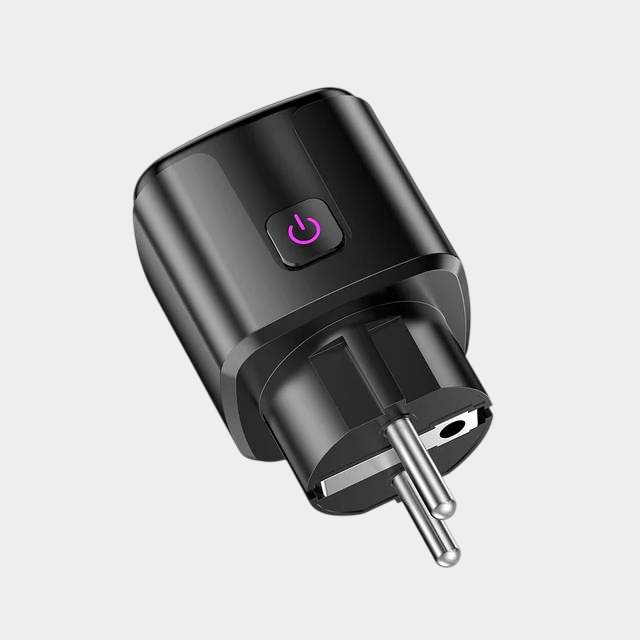 11. Смарт-розетка от Tuay