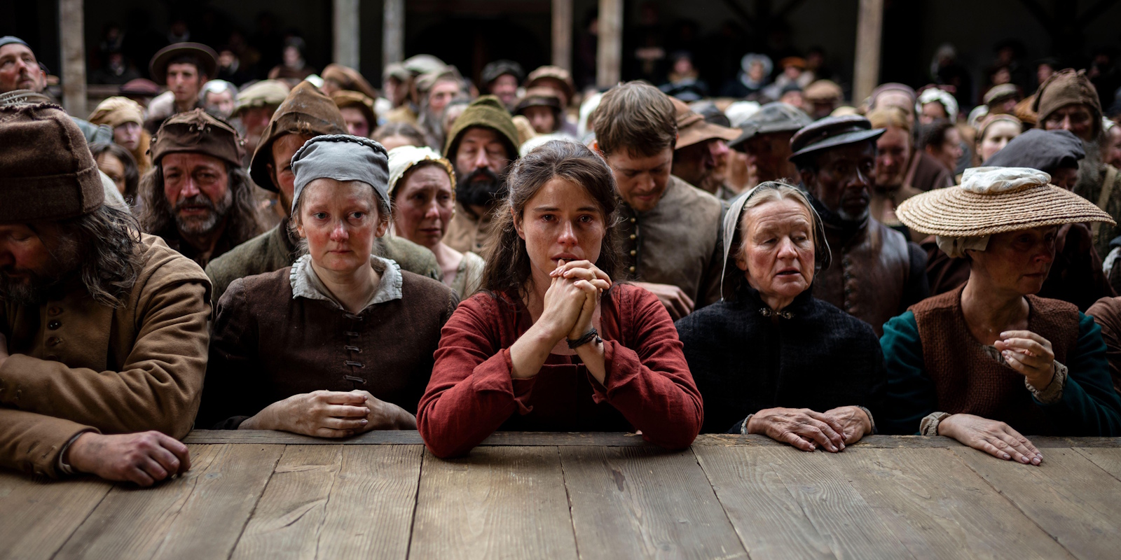 Кадр из фильма «Хамнет: История, вдохновившая „Гамлета“» 2025 года