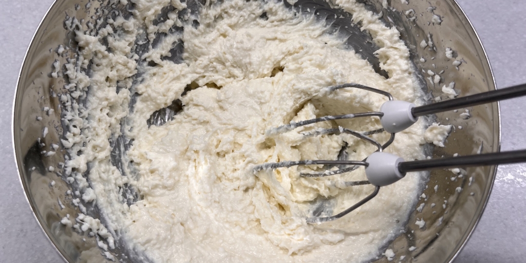 Финский блин, рецепт: Добавьте творожный сыр