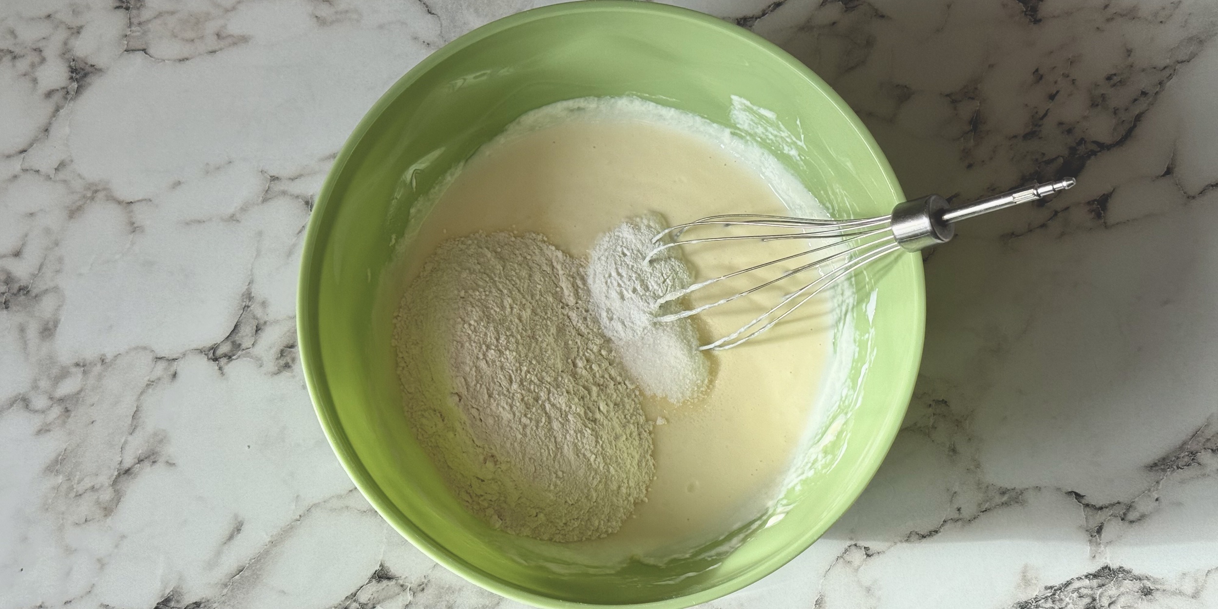 Оладьи из мягкого творога: добавьте сухие ингредиенты