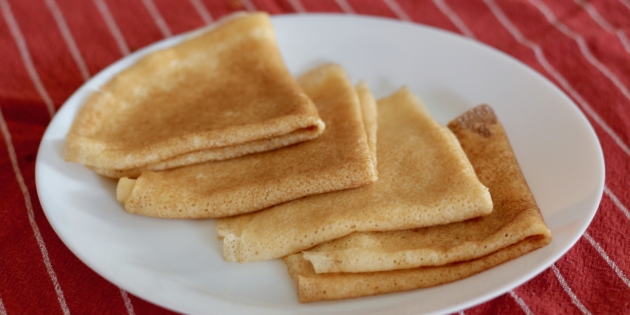 Тонкие, ажурные и невероятно простые в приготовлении блины