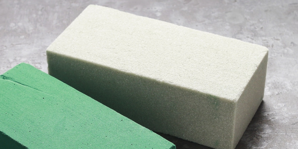 Флористические губки Как ухаживать за цветами в губке