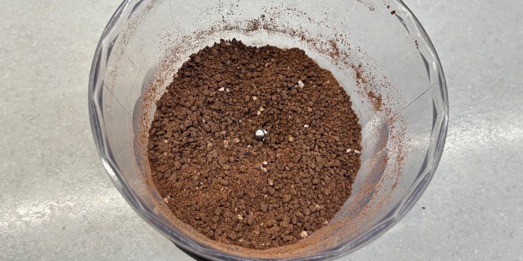 Торт «Трюфель» по ГОСТу, рецепт: Взбейте помадку в блендере