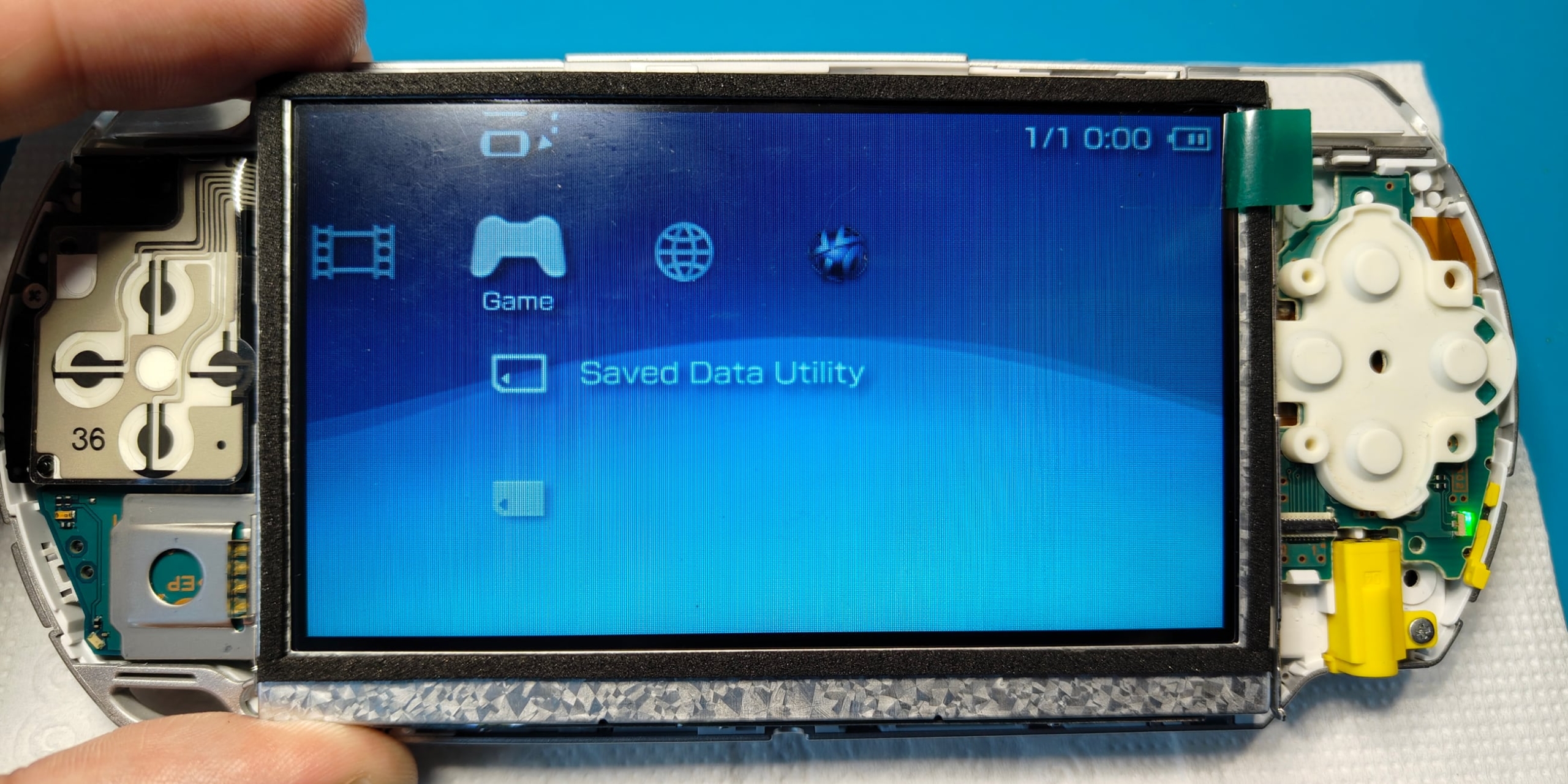 Проверка IPS-экрана сразу после установки