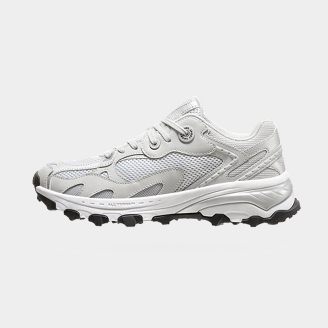 14. Кроссовки от Golden Camel 