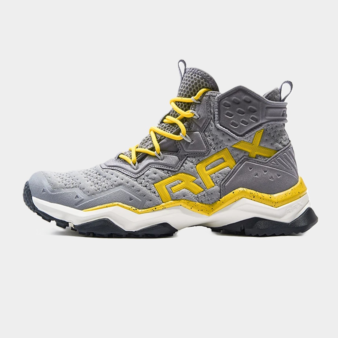 11. Кроссовки от RAX 