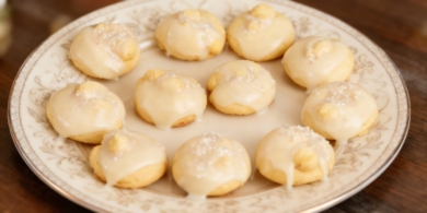 Итальянское пасхальное печенье с лимонной глазурью