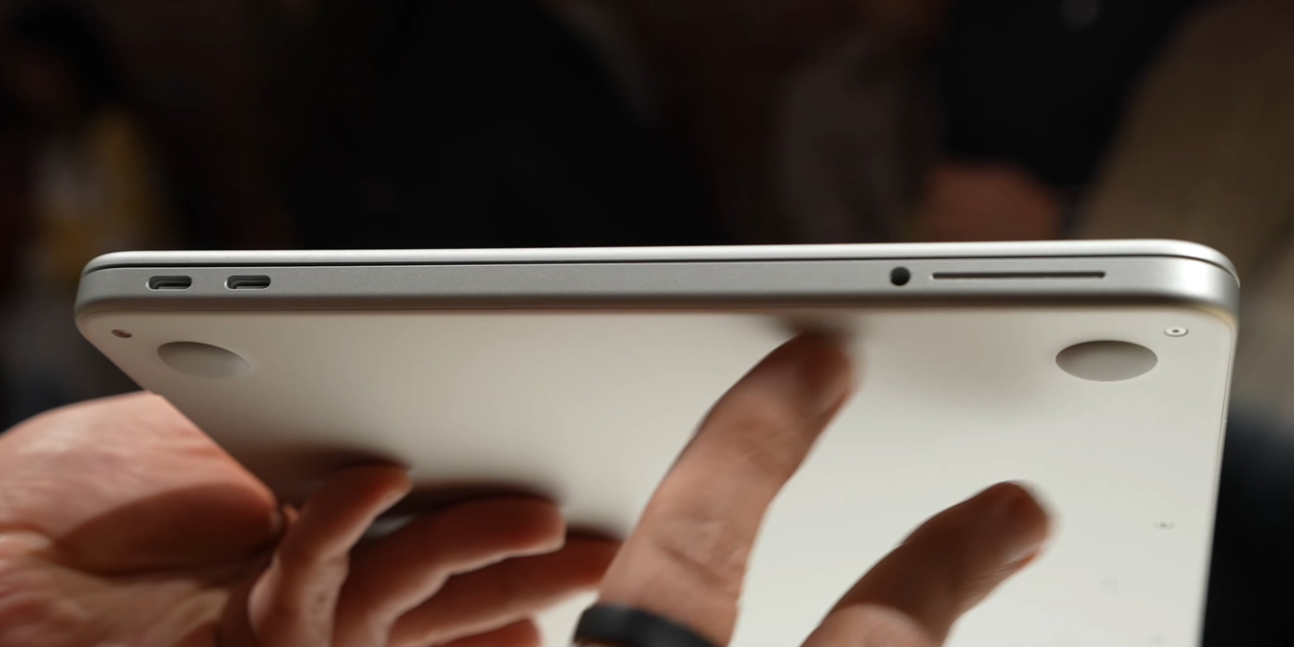 Толщина корпуса