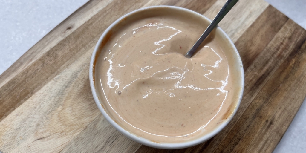 Салат-бургер, рецепт: Сделайте соус