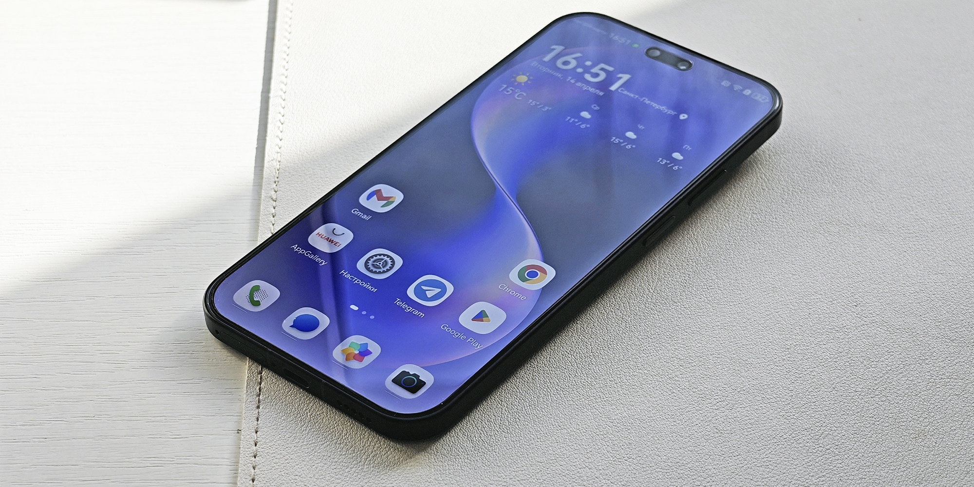 HUAWEI nova 15 Pro: дизайн и эргономика