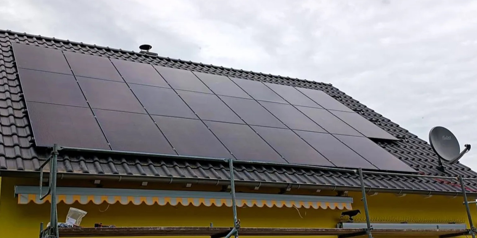 Учёные создали «солнечные батареи» из дерева, которые работают круглосуточно