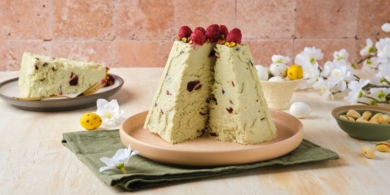 Шикарная фисташковая пасха из творога с клюквой