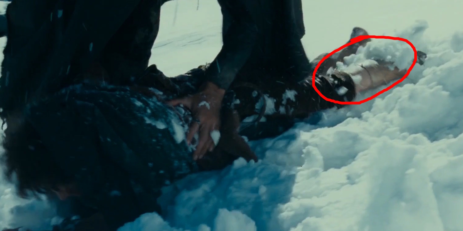 Киноляп в фильме «Властелин колец: Братство кольца»