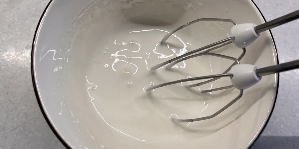 Влажный кулич с цукатами, пошаговый рецепт с фото: Введите сахарную пудру