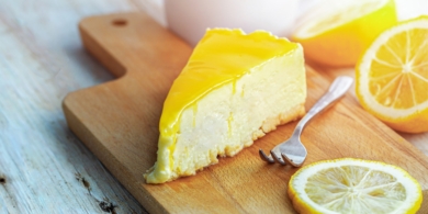 Лимонный протеиновый чизкейк: почти 13 г белка в одном кусочке