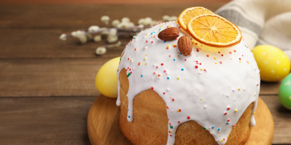 Орехи и сухофрукты Как украсить кулич на Пасху орехами и сухофруктами