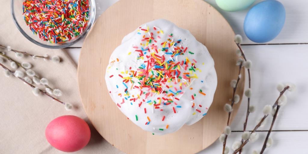 Готовые кондитерские посыпки Готовые кондитерские посыпки хороши для украшения кулича на Пасху