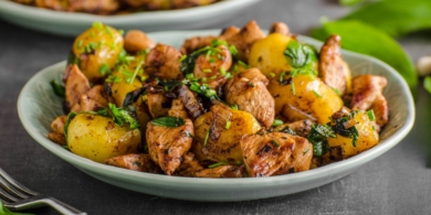 Запечённая курица с картошкой в аэрогриле