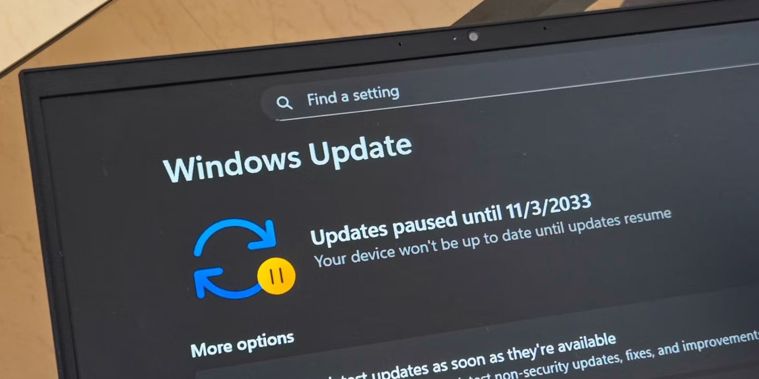 Никаких внезапных перезагрузок: Microsoft разрешила замораживать обновления Windows