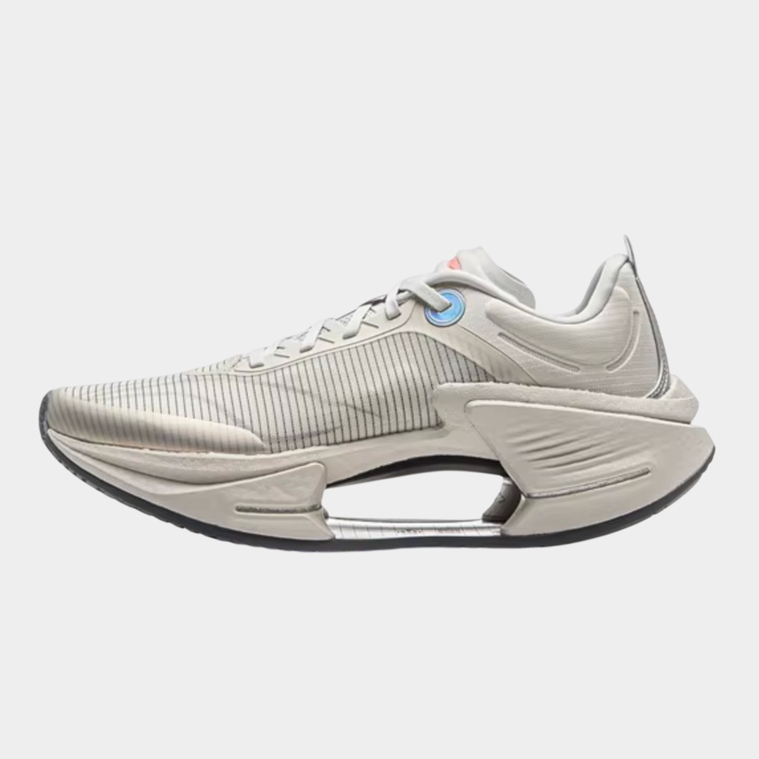10. Кроссовки Li-Ning Shadow 3