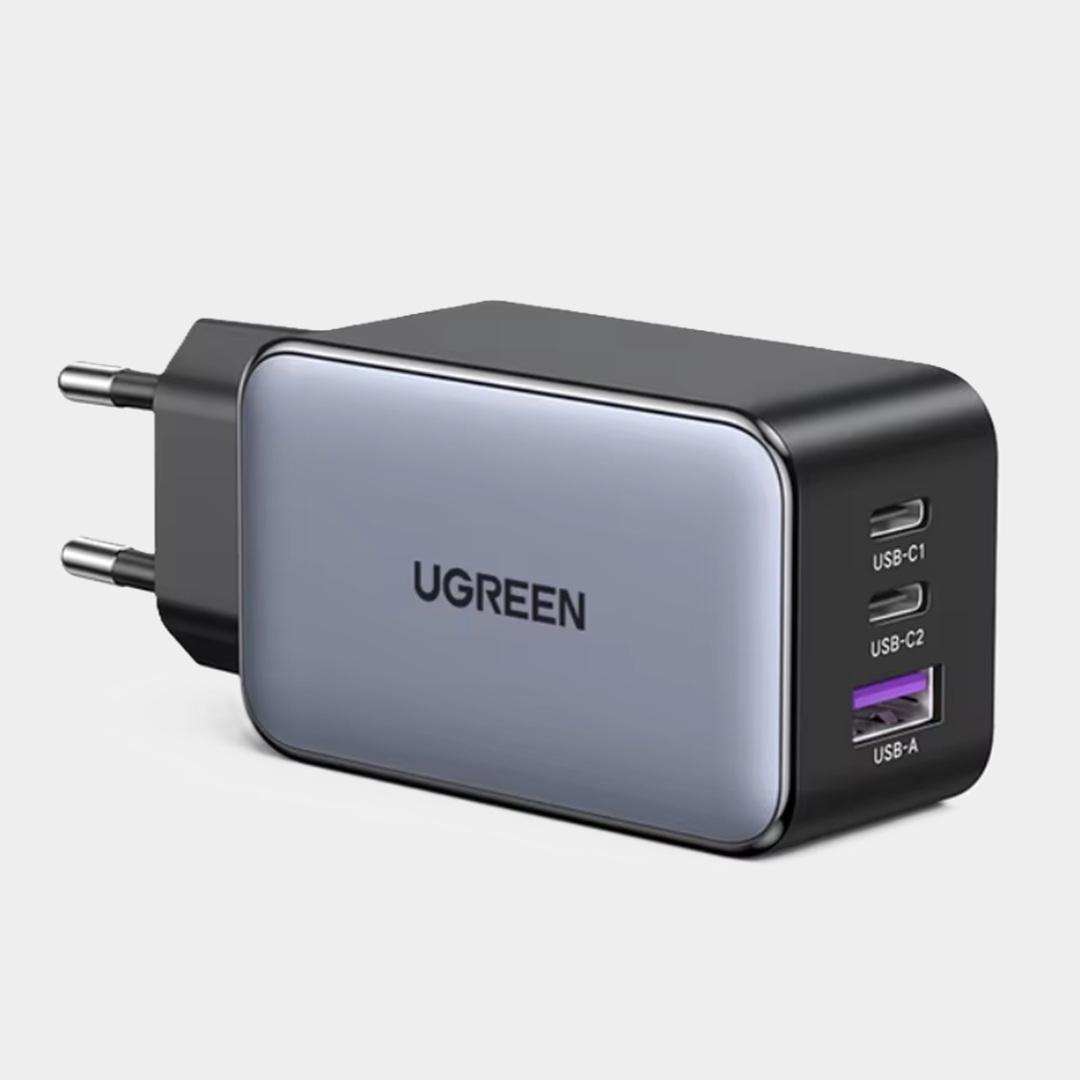 4. GaN-адаптер от Ugreen 